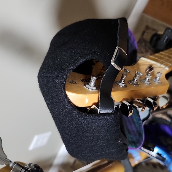 Vintage Niagara Falls Caps - Picture 6 of 6